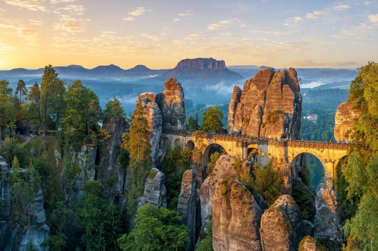 Hotel Lugsteinhof アルテンベルク エクステリア 写真